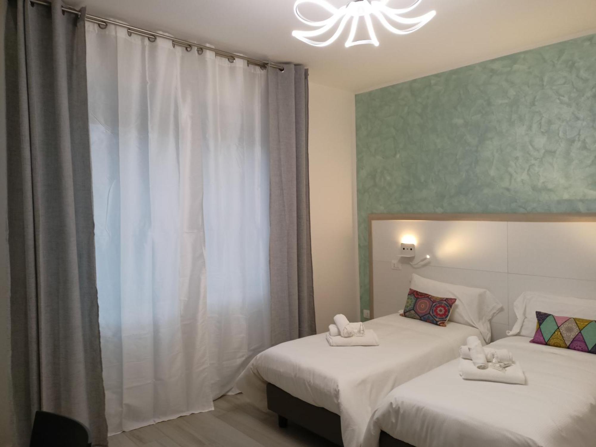 La Dea Rooms Ferrara Exteriör bild